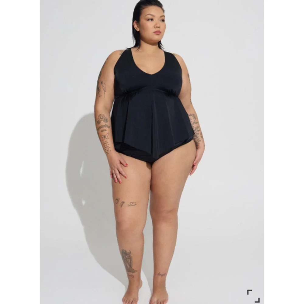 Torrid Swim Top Tankini Womens 2X Wirefree Built In Bra Flounce Ruffle Swimsuit - Picture 5 of 10